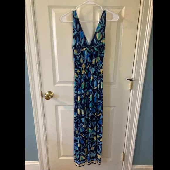 Dresses & Skirts - NEW Floral Maxi Dress, L